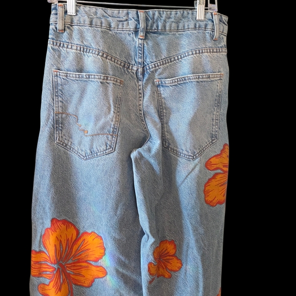 NWOT We The Free Blue Jeans with Orange Floral Design Size 29 - Picture 3 of 5